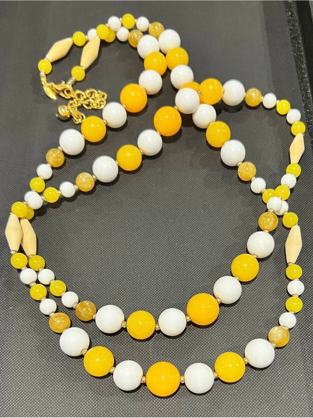 Vintage Opera Length White Yellow Beaded Necklace by Joan Rivers UV reactive!